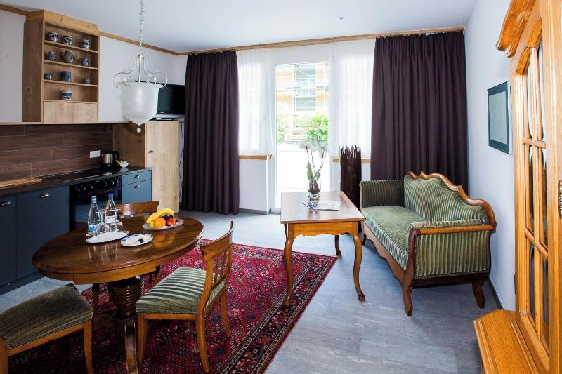 Carlton-Europe Vintage Adults Hotel - Oda