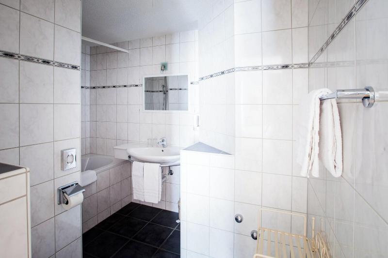 Carlton-Europe Vintage Adults Hotel - Oda