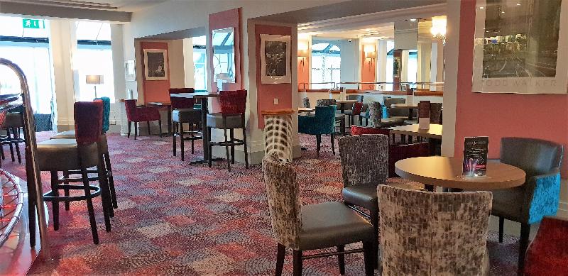 The Empress - Bar