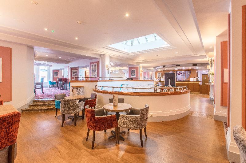 The Empress - Bar