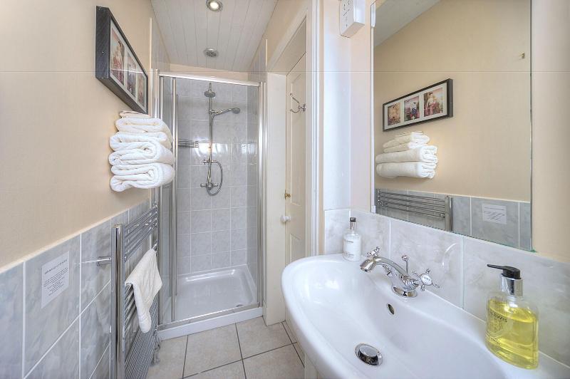 Knap Guest House - Oda