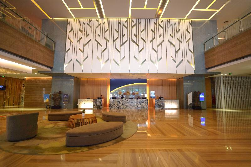 DoubleTree by Hilton Jakarta Kemayoran - Lobi