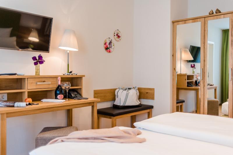 Tides Boutique Hotel - Oda