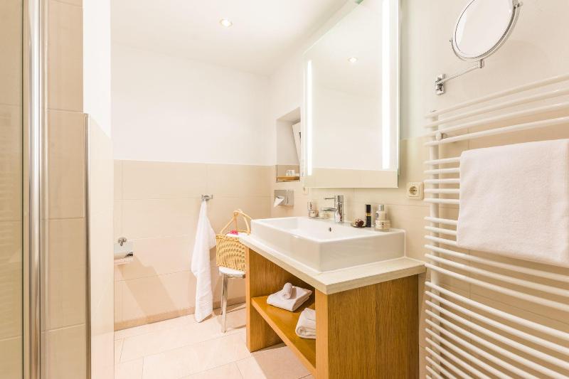 Tides Boutique Hotel - Oda