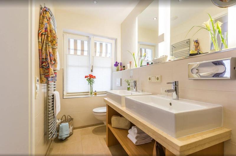 Tides Boutique Hotel - Oda