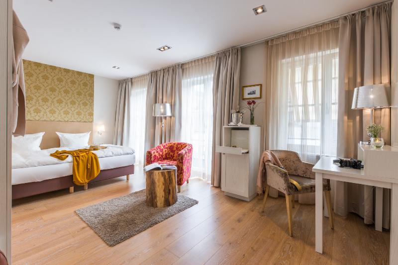 Tides Boutique Hotel - Oda