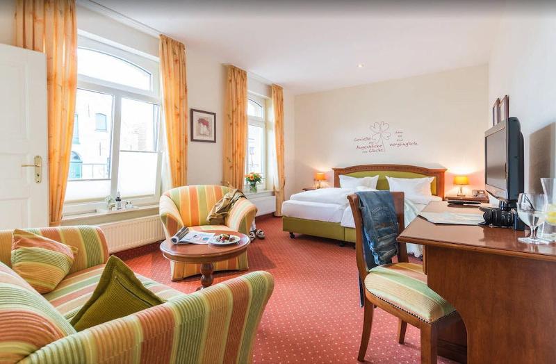Tides Boutique Hotel - Oda