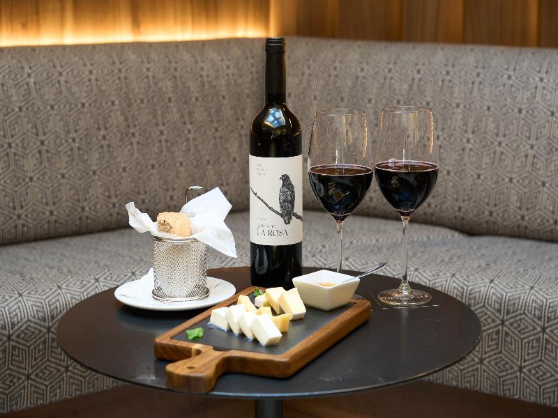 Portus Cale Hotel - Bar