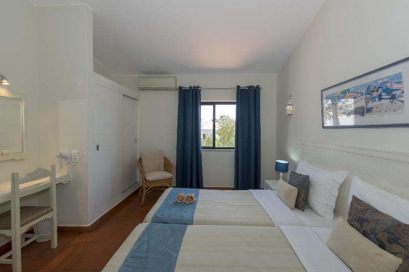 Rocha Brava Village Resort - Oda