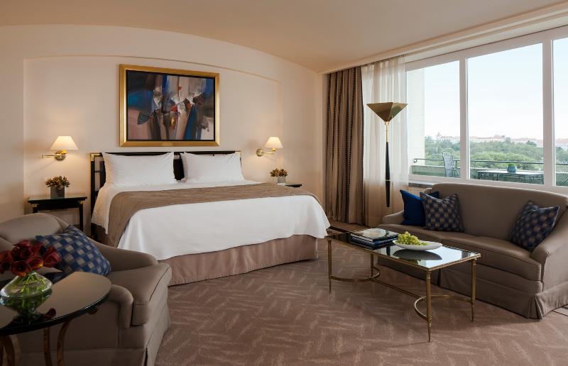 Four Seasons Hotel Ritz Lisbon - Oda