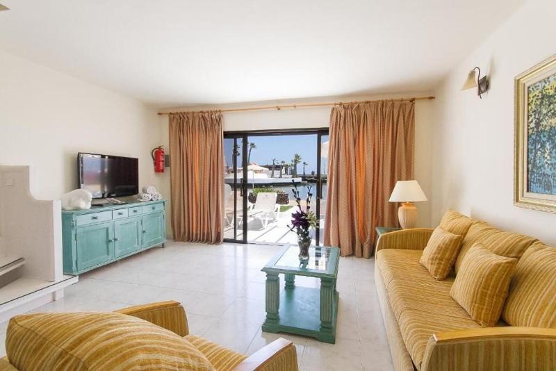 Sands Beach Resort - Plaj