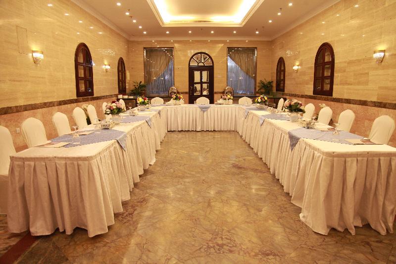 Al Azhar Jeddah - Toplantı