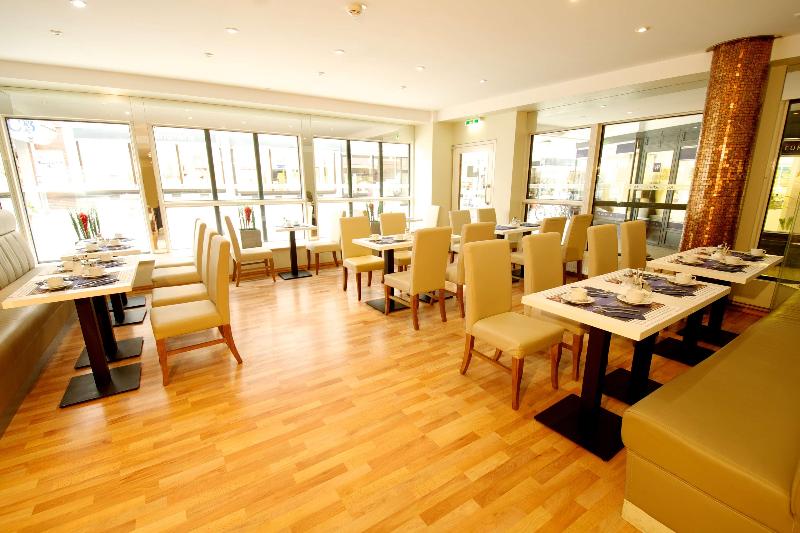 Hotel am Kieler Schloss Kiel by Premiere Classe - Lobi