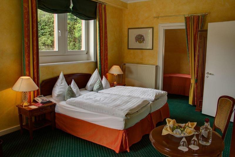 Schloss Rheinfels Romantik Hotel - Oda