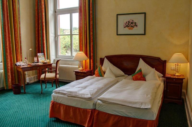 Schloss Rheinfels Romantik Hotel - Oda