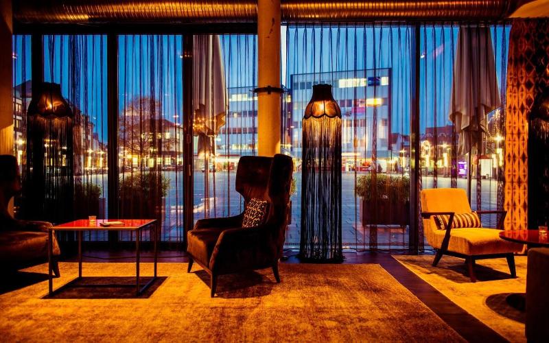 SAKS Urban Design Hotel - Bar