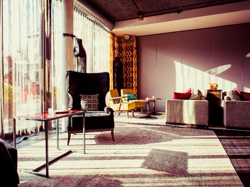 SAKS Urban Design Hotel - Bar