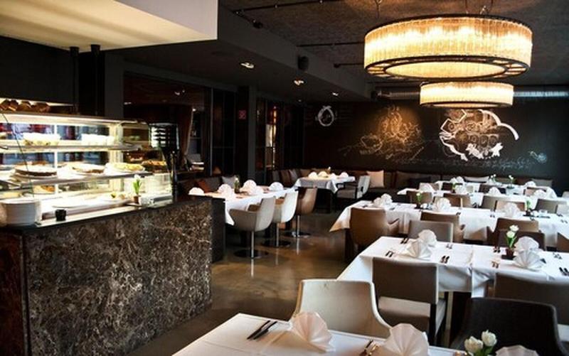 SAKS Urban Design Hotel - Restoran