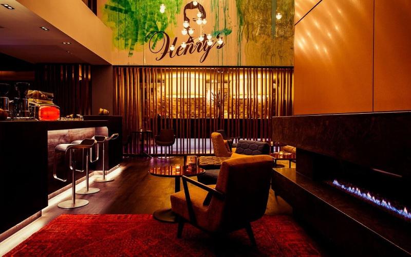 SAKS Urban Design Hotel - Restoran
