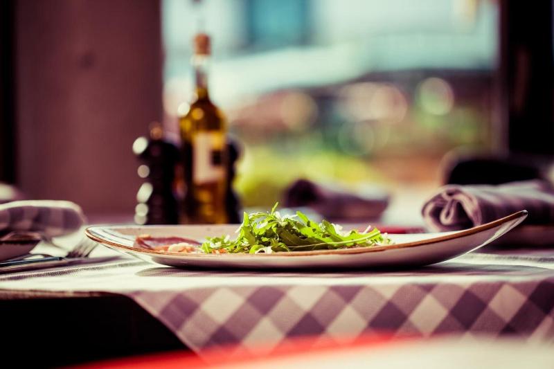 SAKS Urban Design Hotel - Restoran
