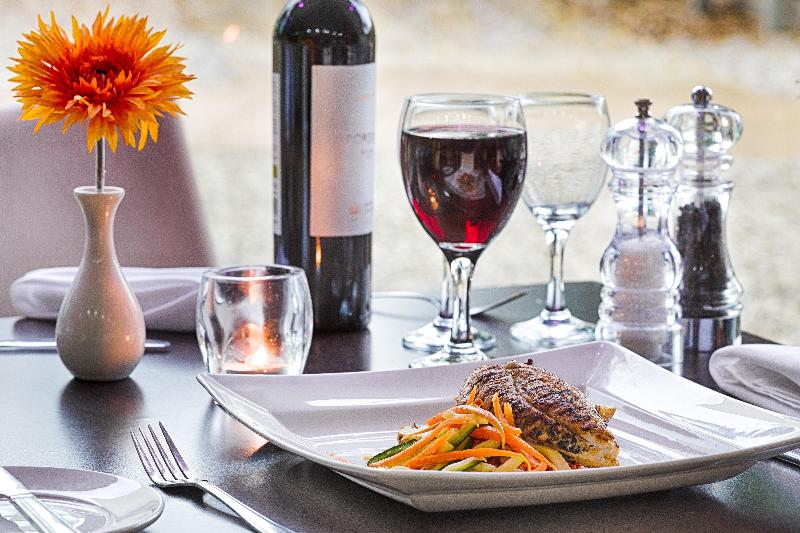 Holiday Inn Sittingbourne Coniston Hotel - Restoran