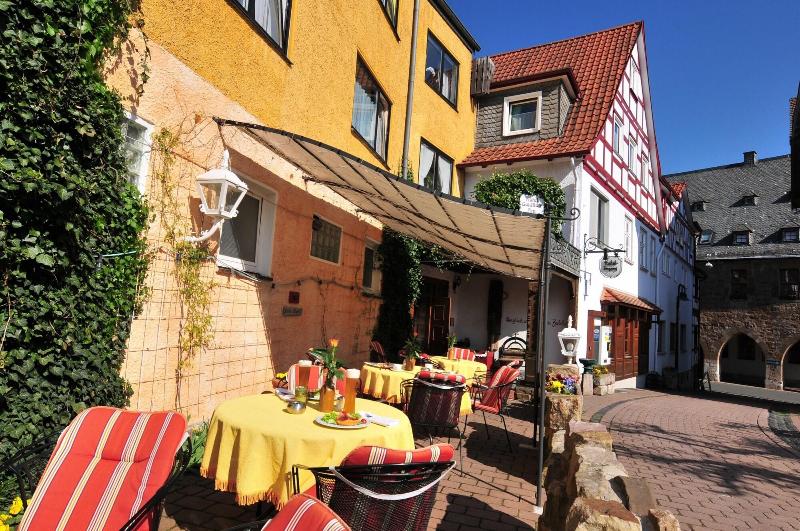 Goldflair am Rathaus - Genel