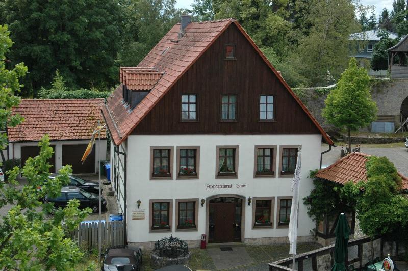 Goldflair am Rathaus - Genel