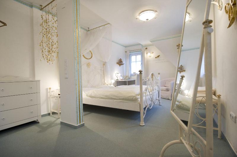 Goldflair am Rathaus - Oda