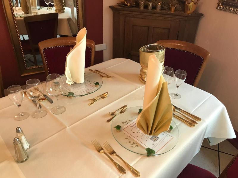 Goldflair am Rathaus - Restoran