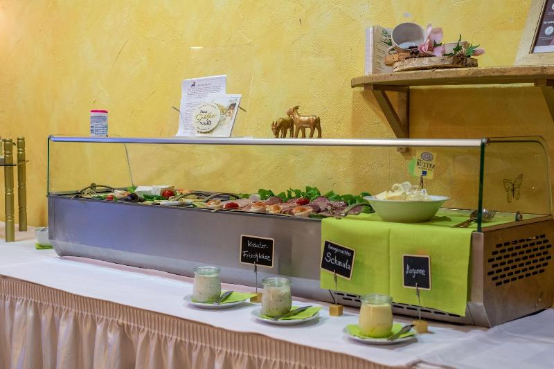 Goldflair am Rathaus - Restoran