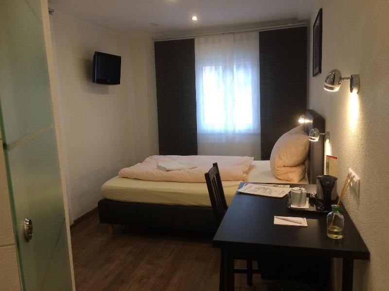Hotel Restaurant Roter Ochse - Oda