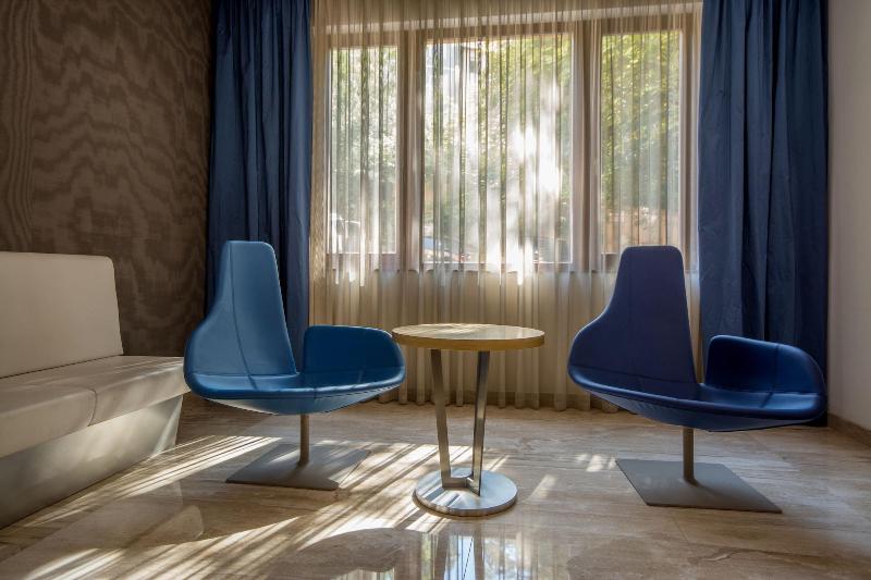 Luxury Spa & Wellness Hotel Prezident - Lobi