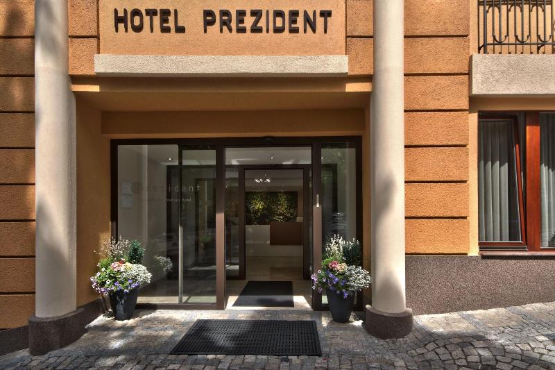 Luxury Spa & Wellness Hotel Prezident - Genel
