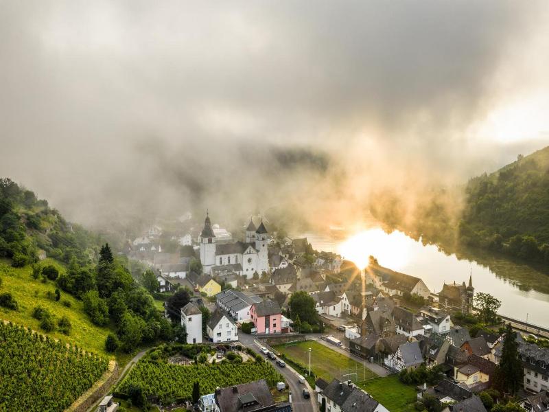 Schloss Hotel Petry - Genel