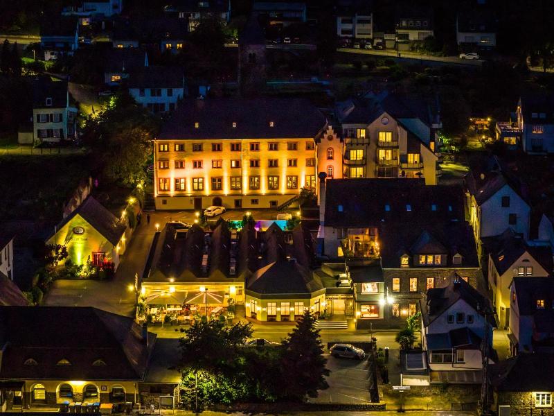 Schloss Hotel Petry - Genel