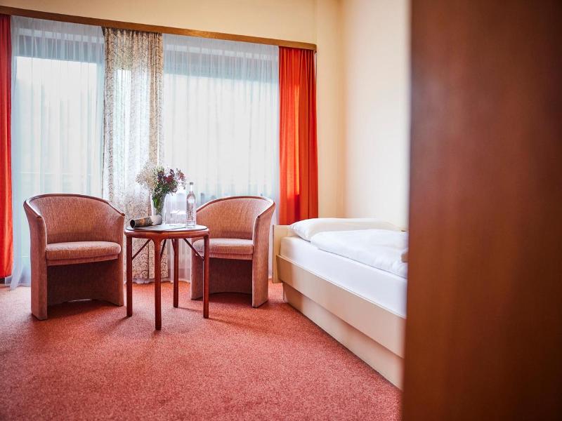 Sauerland Alpin Hotel - Oda