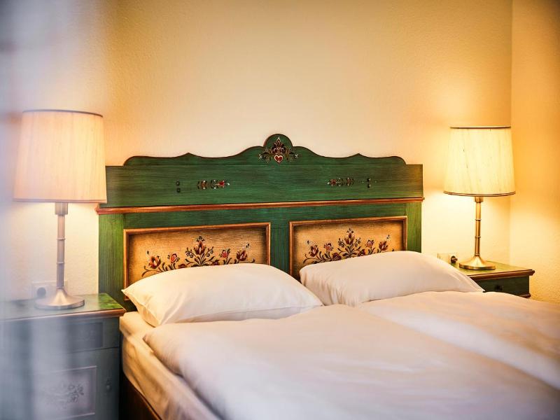 Sauerland Alpin Hotel - Oda