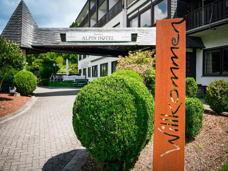 Sauerland Alpin Hotel - Oda