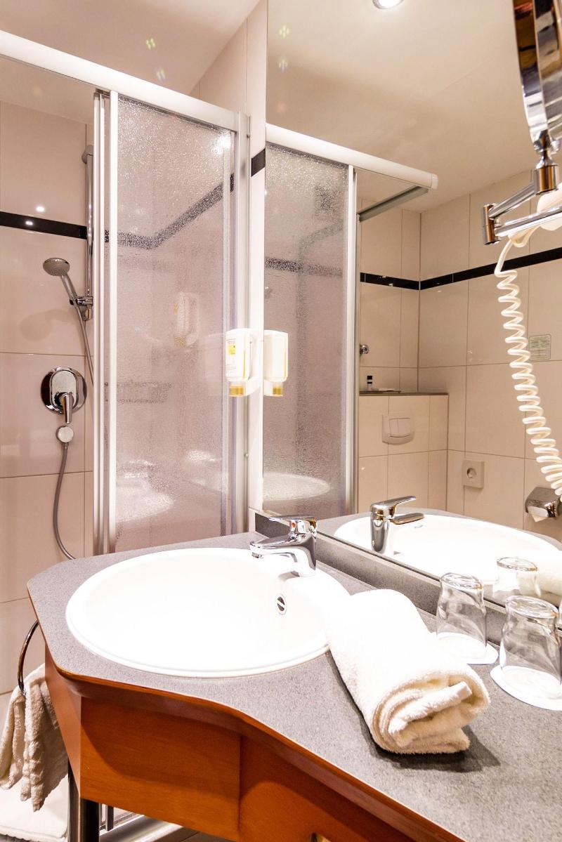 Gartenhotel Heusser & Doggy Wellness - Oda