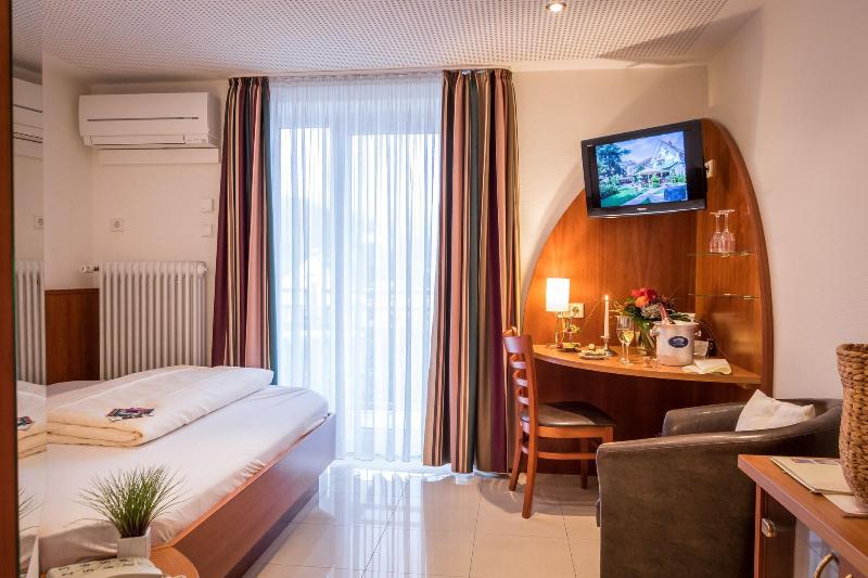 Gartenhotel Heusser & Doggy Wellness - Oda