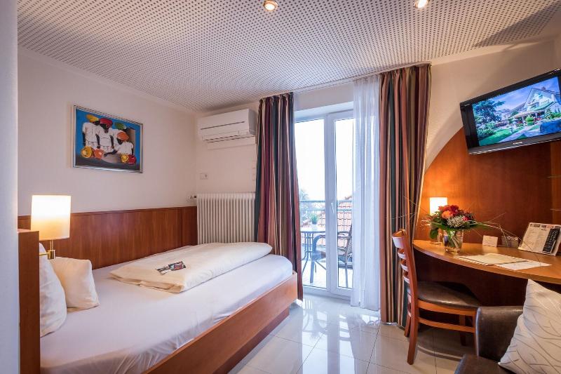Gartenhotel Heusser & Doggy Wellness - Oda