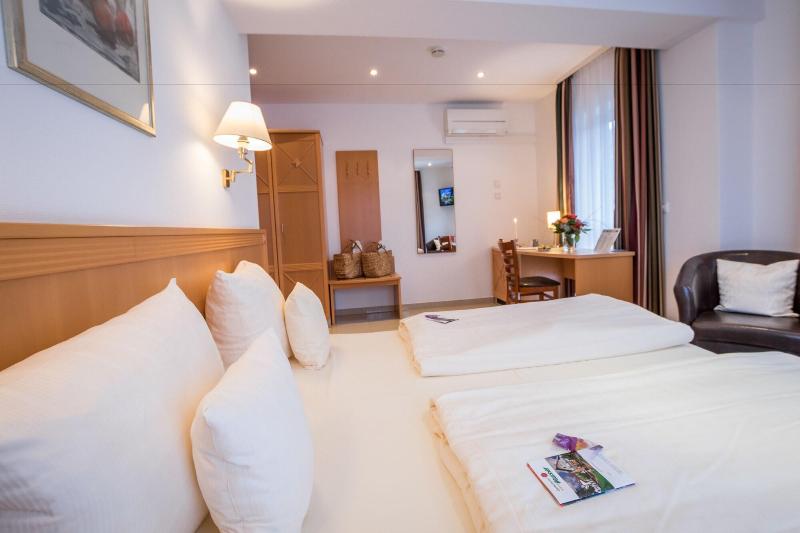 Gartenhotel Heusser & Doggy Wellness - Oda