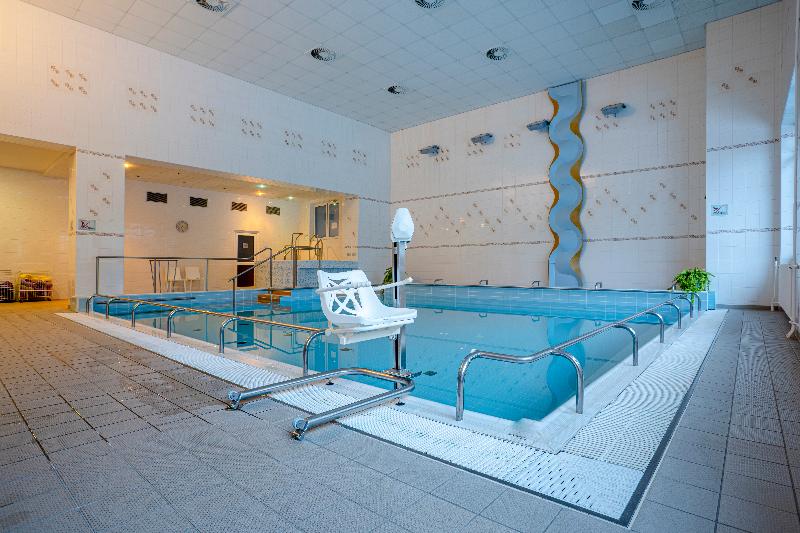 Hotel Behounek Jachymov - Havuz