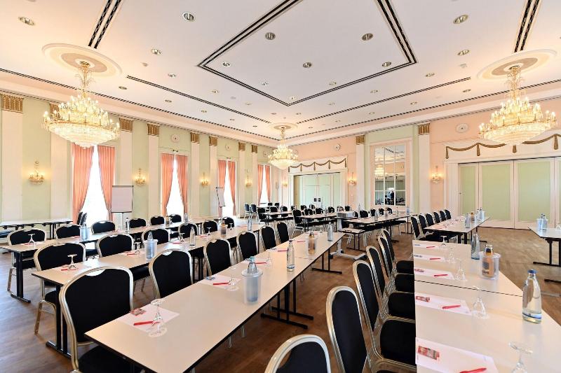 Kurparkhotel - Toplantı