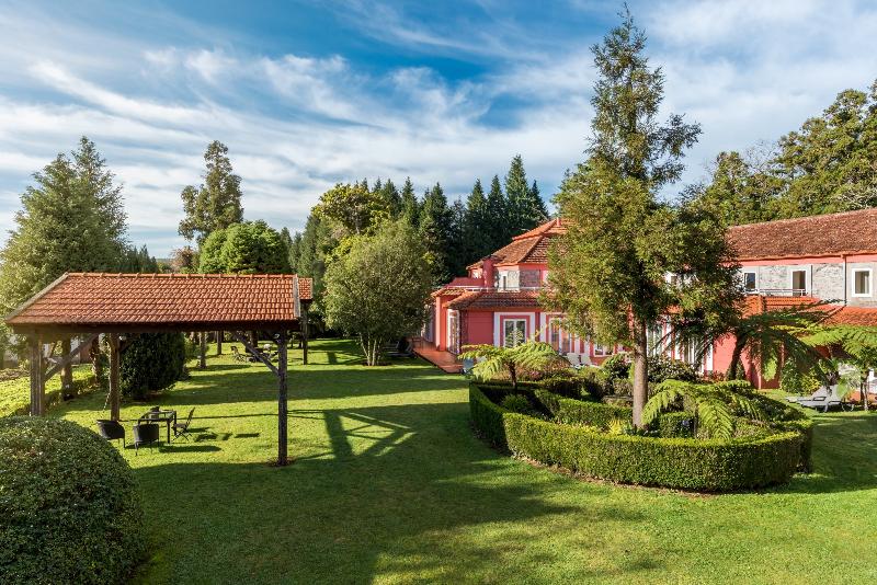 Enotel Santo da Serra - Genel