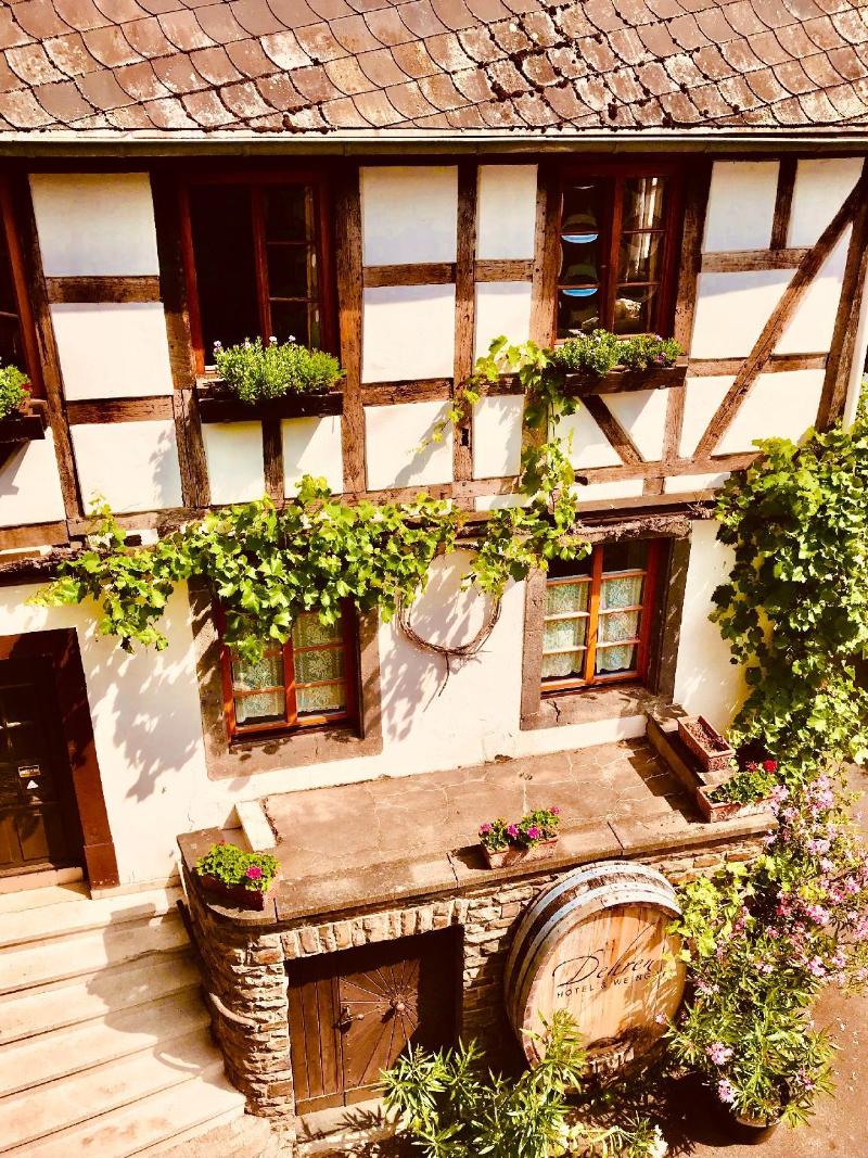 Weinhaus Dehren - Genel