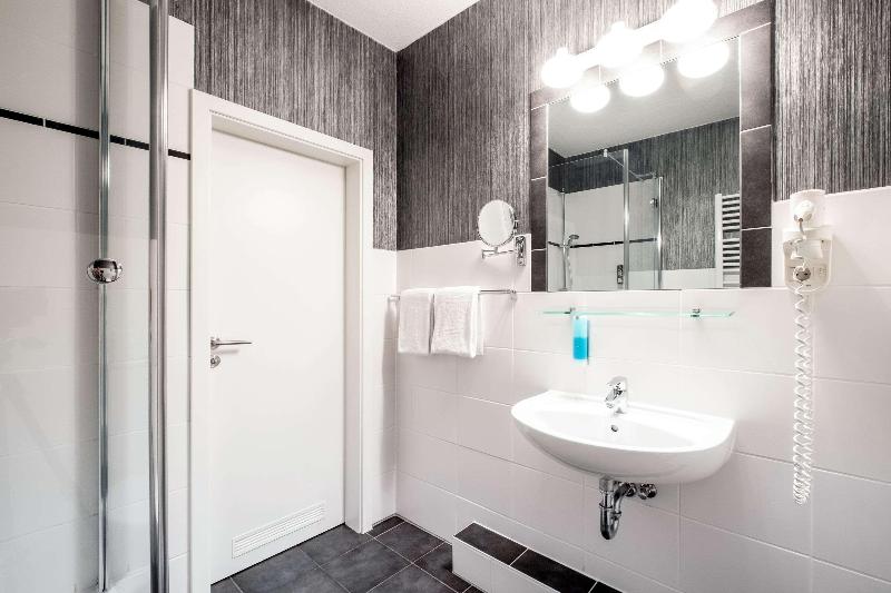 Comfort Hotel Tom Kyle - Oda