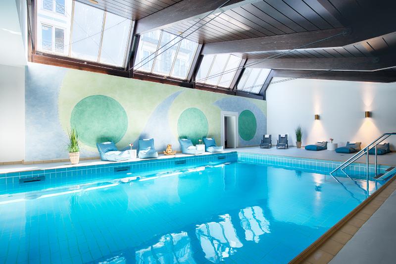 ACHAT Hotel Bad Dürkheim - Havuz