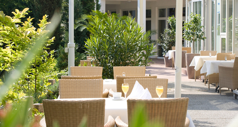 ACHAT Hotel Bad Dürkheim - Teras