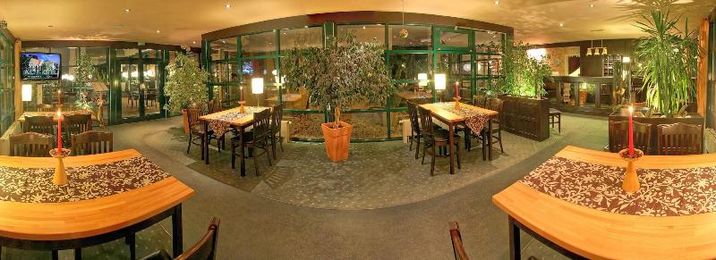 A. L. Fünf Linden - Restoran